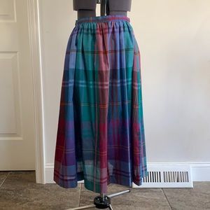 Vintage plaid midi skirt size small